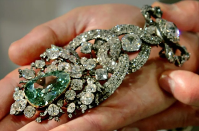 欧洲最大的珍宝馆,珍藏着无数珠宝,还把最大的天然绿钻收入囊中